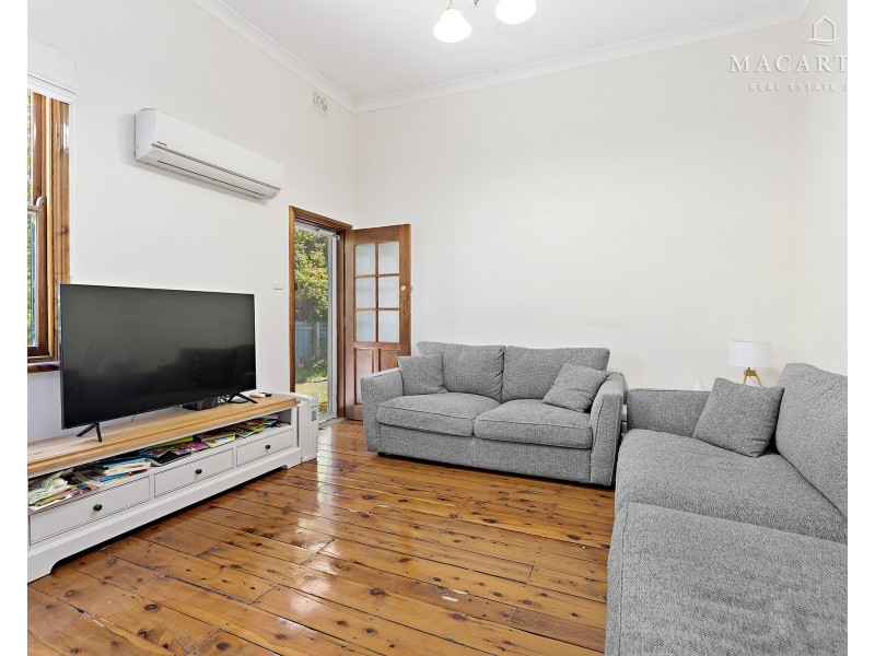 98 Crampton Street, Wagga Wagga NSW 2650