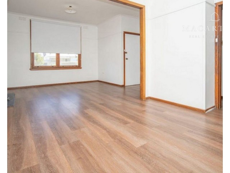 20 Fernleigh Road, Mount Austin NSW 2650