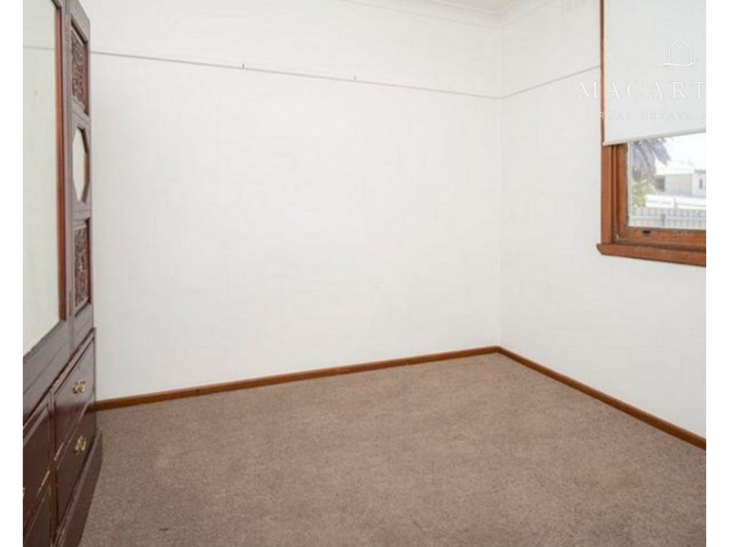 20 Fernleigh Road, Mount Austin NSW 2650