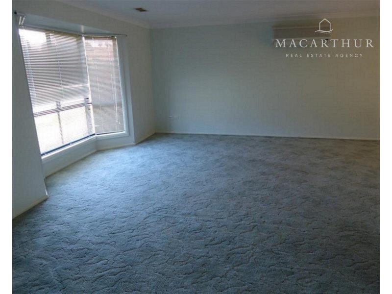 1 Hargrave Avenue, Lloyd NSW 2650
