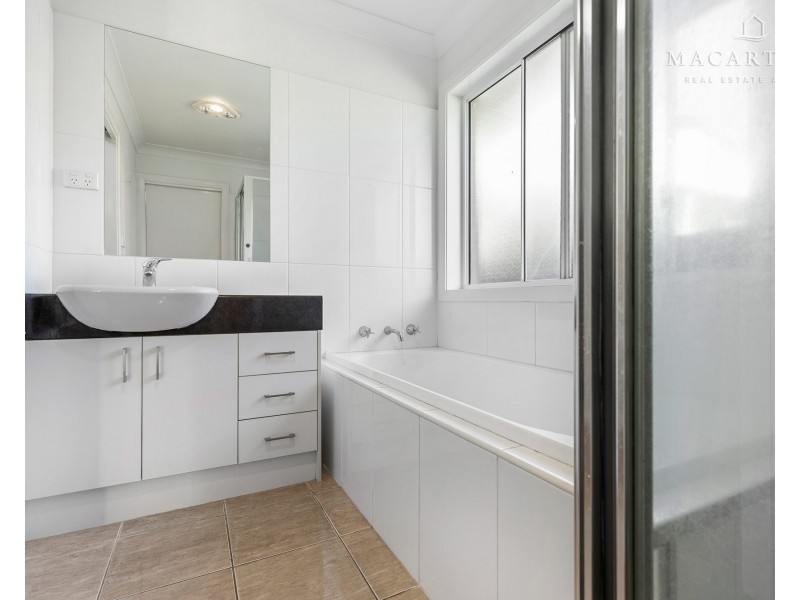 2/27 Day Street, Wagga Wagga NSW 2650