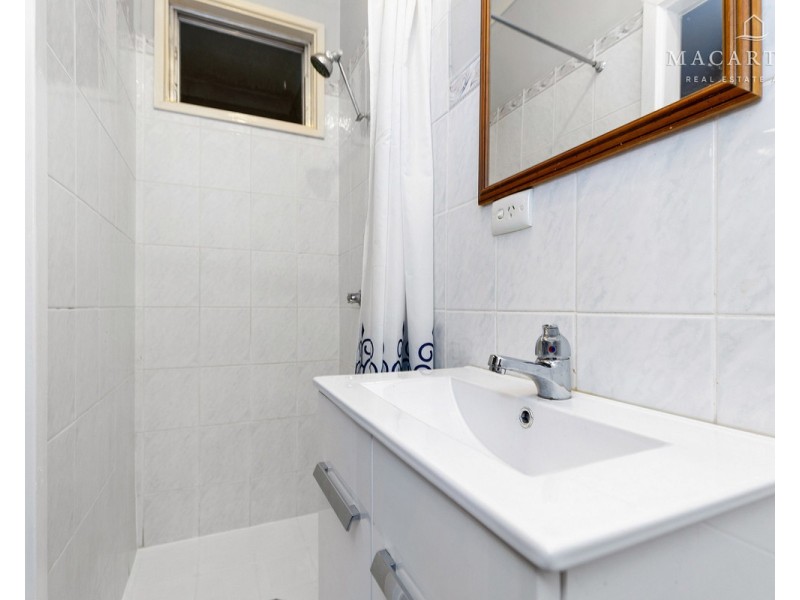 10 Montgomery Street, Ashmont NSW 2650