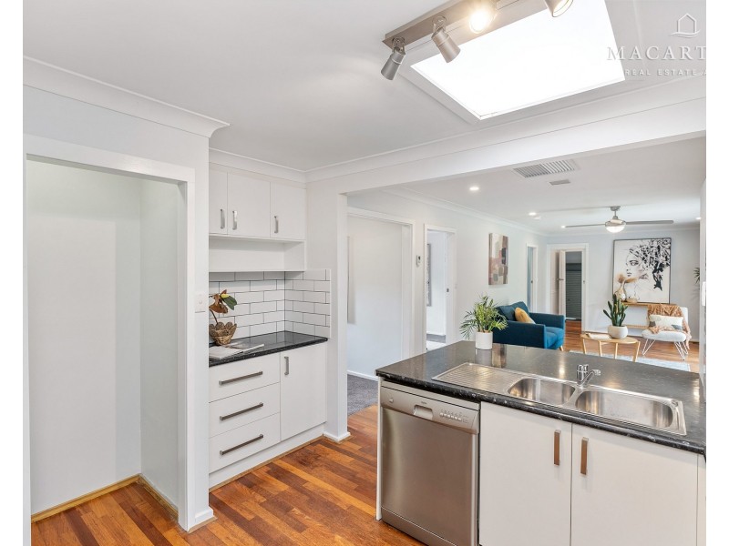 7 Cutler Avenue, Kooringal NSW 2650
