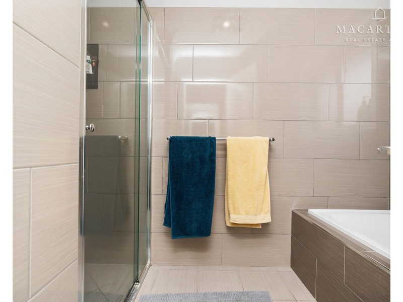 9 Morris Crescent, Gobbagombalin NSW 2650