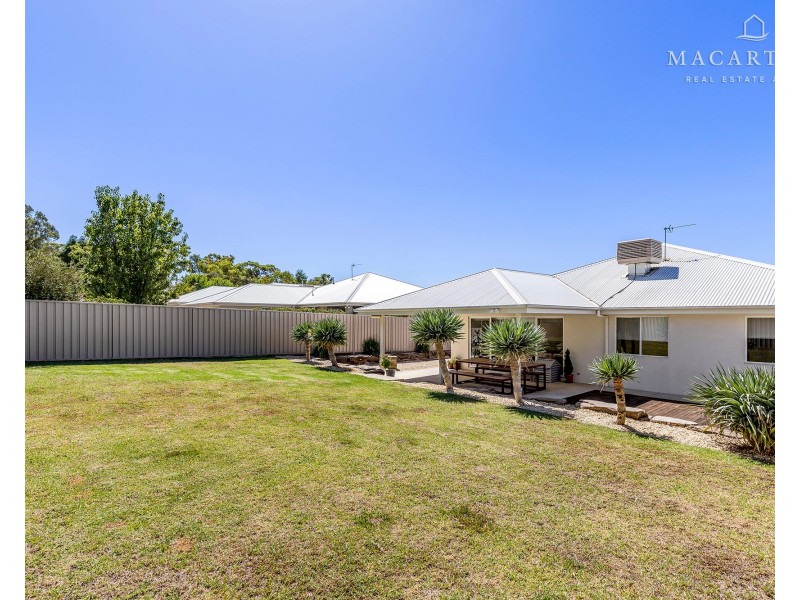 59 Strickland Drive, Boorooma NSW 2650