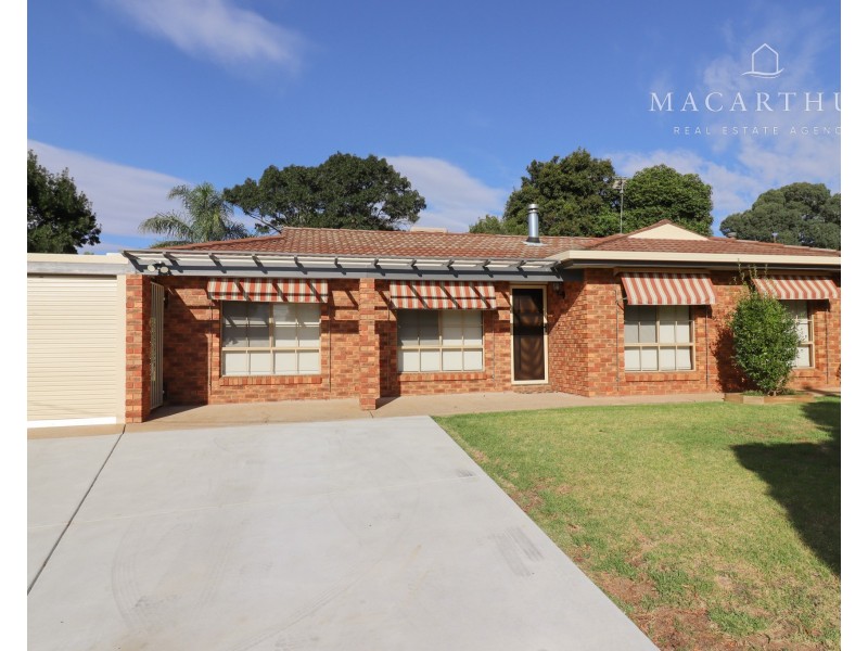 4 Patey Close, Ashmont NSW 2650