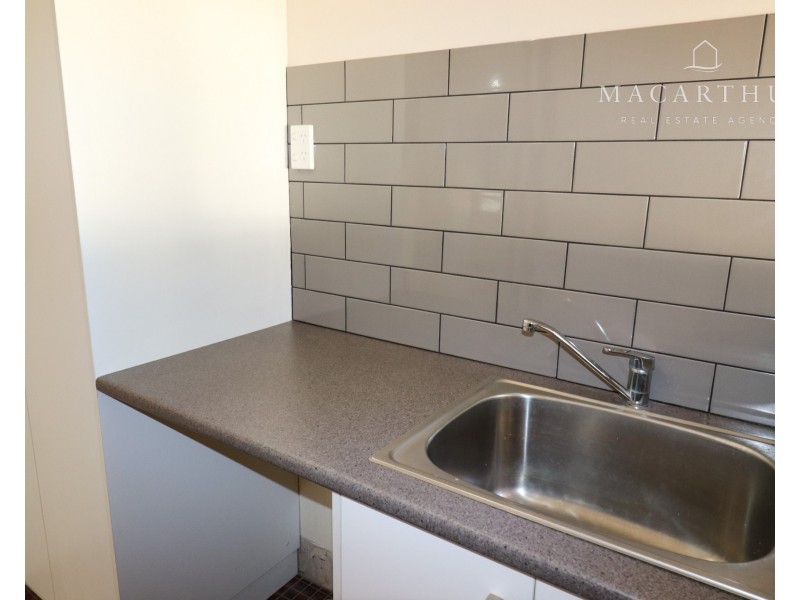 4 Patey Close, Ashmont NSW 2650