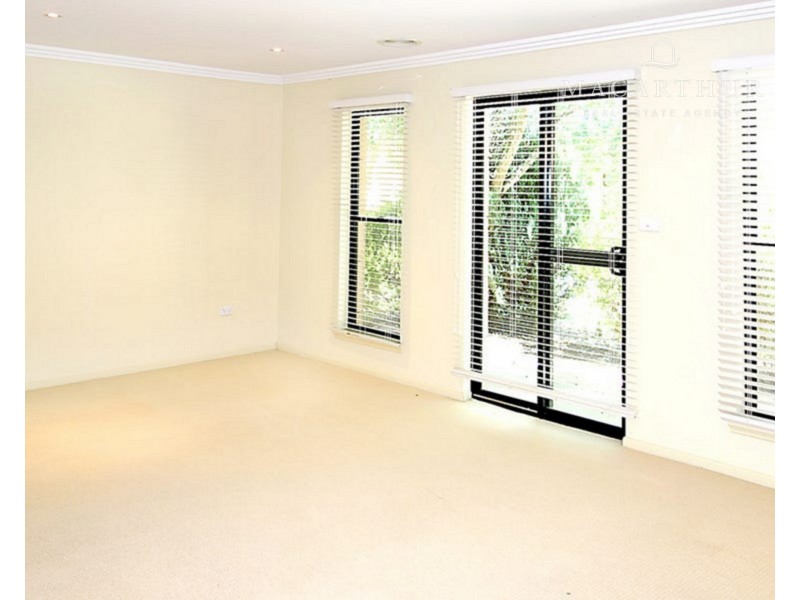 16 Galing Place, Wagga Wagga NSW 2650
