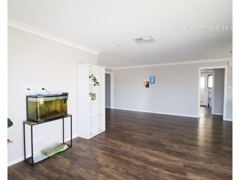 2/7 Darcy Drive, Boorooma NSW 2650