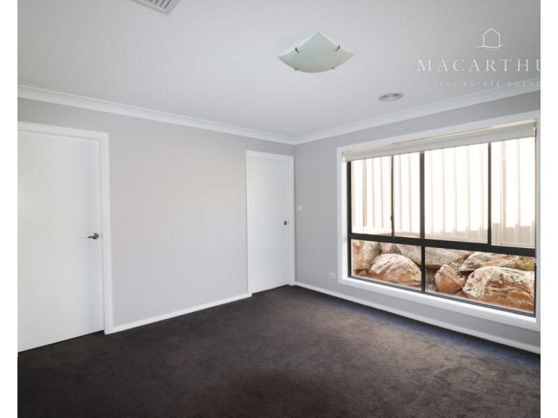 2/7 Darcy Drive, Boorooma NSW 2650