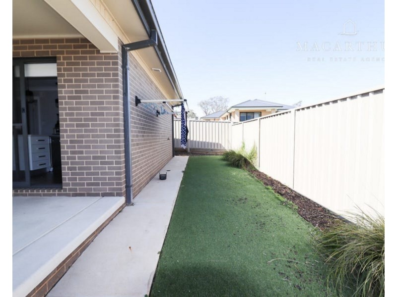 2/7 Darcy Drive, Boorooma NSW 2650