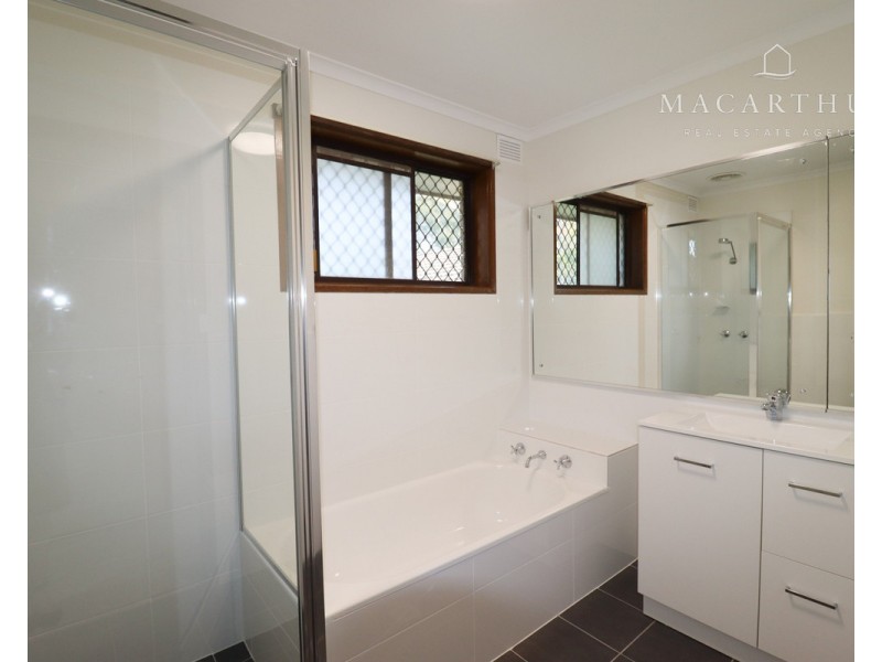 10 Bavaria Street, Tolland NSW 2650