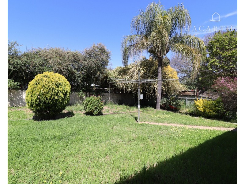 10 Bavaria Street, Tolland NSW 2650