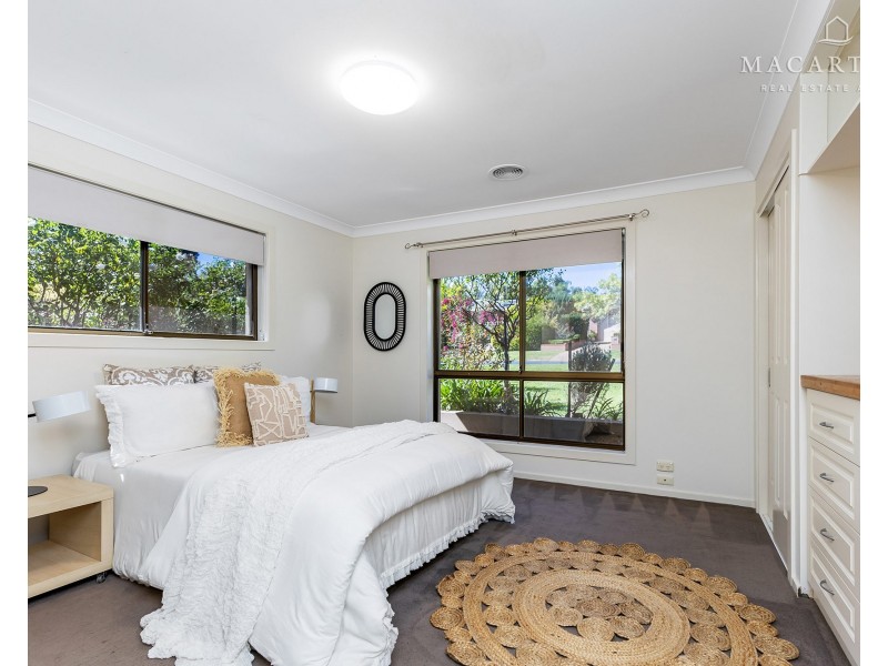 1 Tubbo Place, Bourkelands NSW 2650