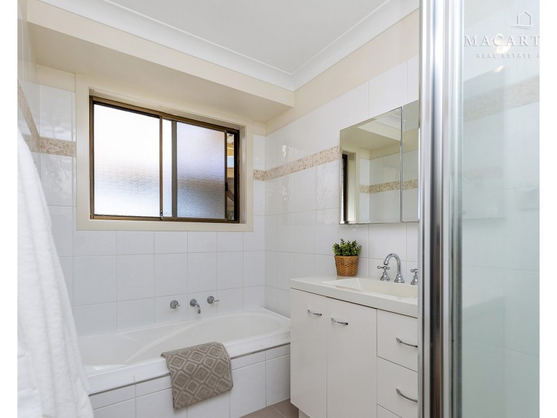 1 Tubbo Place, Bourkelands NSW 2650