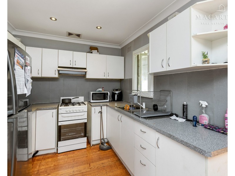 124 Bourke Street, Mount Austin NSW 2650