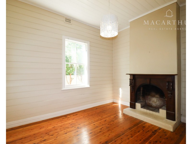 18 Evans Street, Wagga Wagga NSW 2650