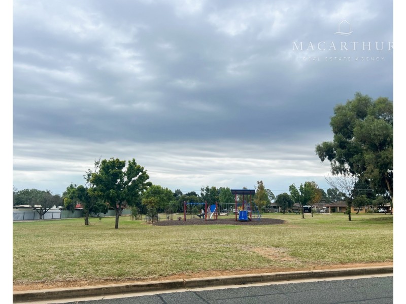 14 Frances Court, Ashmont NSW 2650