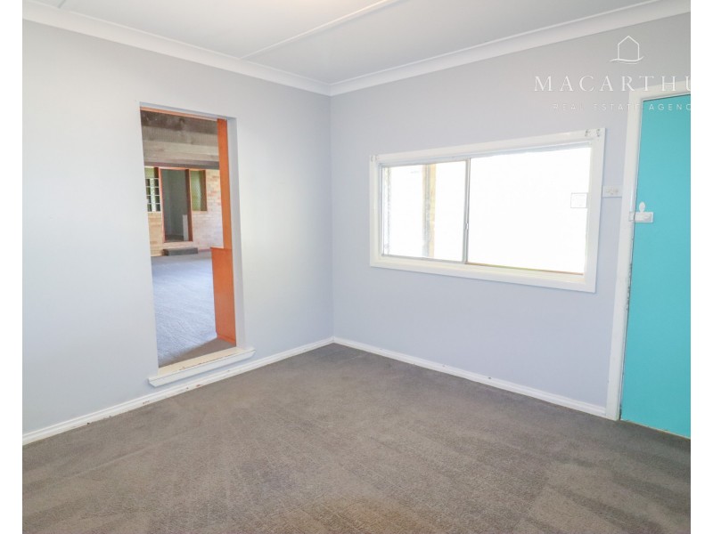24 Anne Street, Tolland NSW 2650