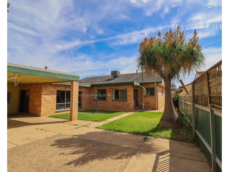 24 Anne Street, Tolland NSW 2650