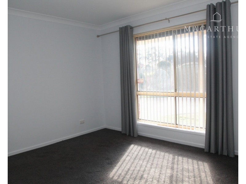 2/54 Adjin Street, Mount Austin NSW 2650