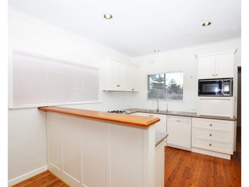 3 Warrawong Street, Kooringal NSW 2650