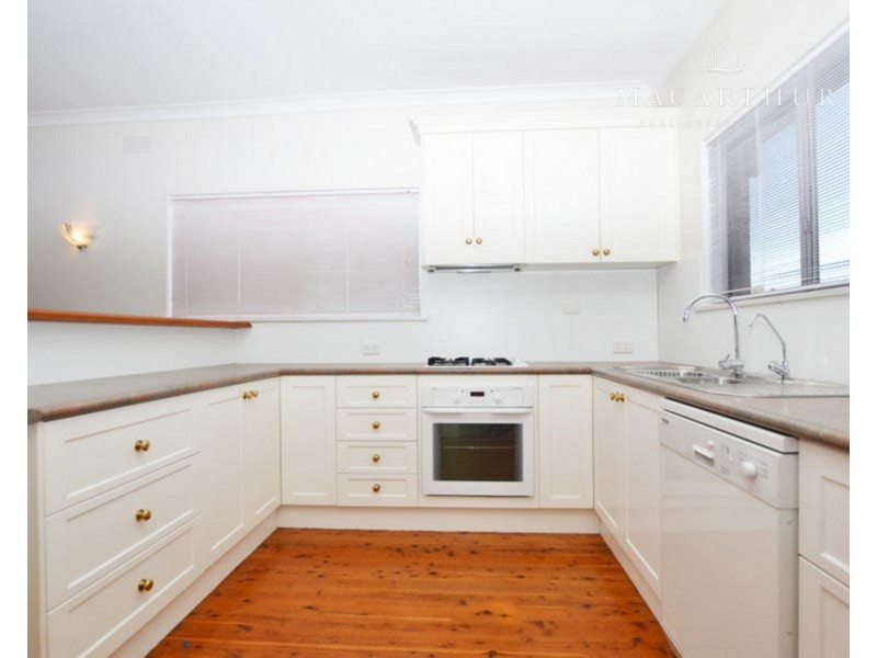 3 Warrawong Street, Kooringal NSW 2650