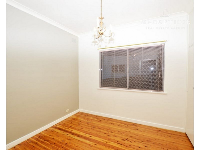 3 Warrawong Street, Kooringal NSW 2650