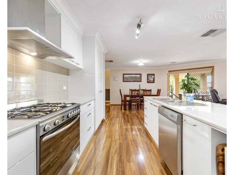 34 Franklin Drive, Estella NSW 2650