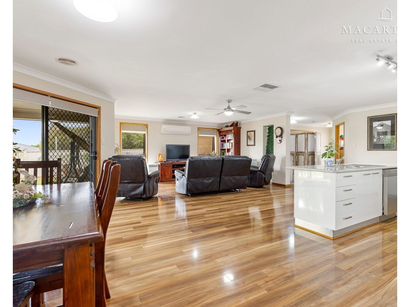 34 Franklin Drive, Estella NSW 2650