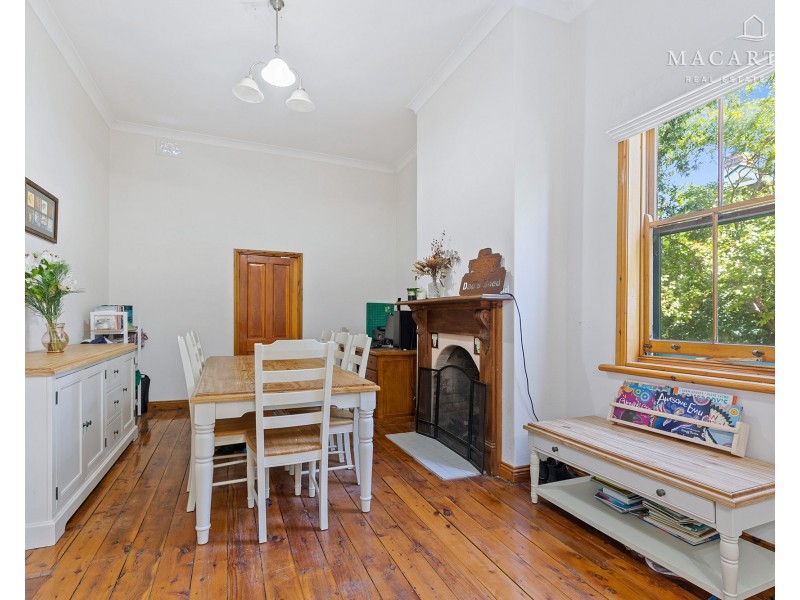 98 Crampton Street, Wagga Wagga NSW 2650