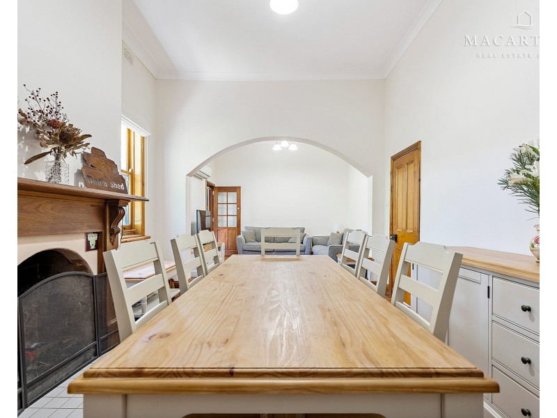 98 Crampton Street, Wagga Wagga NSW 2650