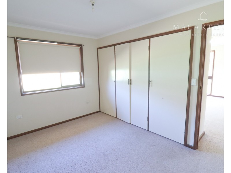 1/50 Geneva Crescent, Lake Albert NSW 2650