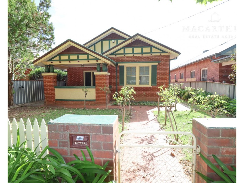 70 Thorne Street, Wagga Wagga NSW 2650