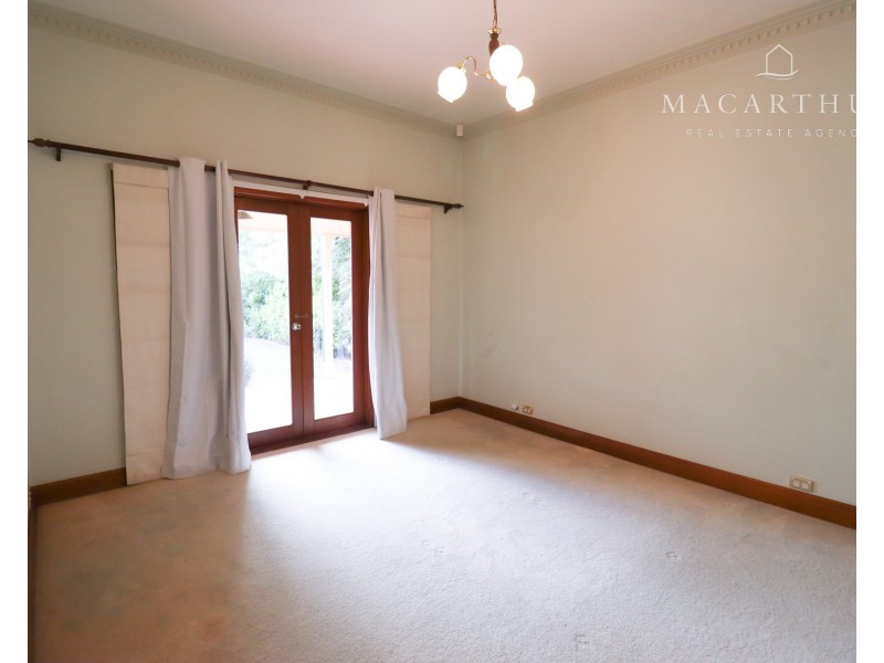 70 Thorne Street, Wagga Wagga NSW 2650