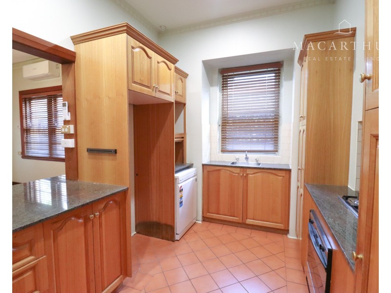70 Thorne Street, Wagga Wagga NSW 2650