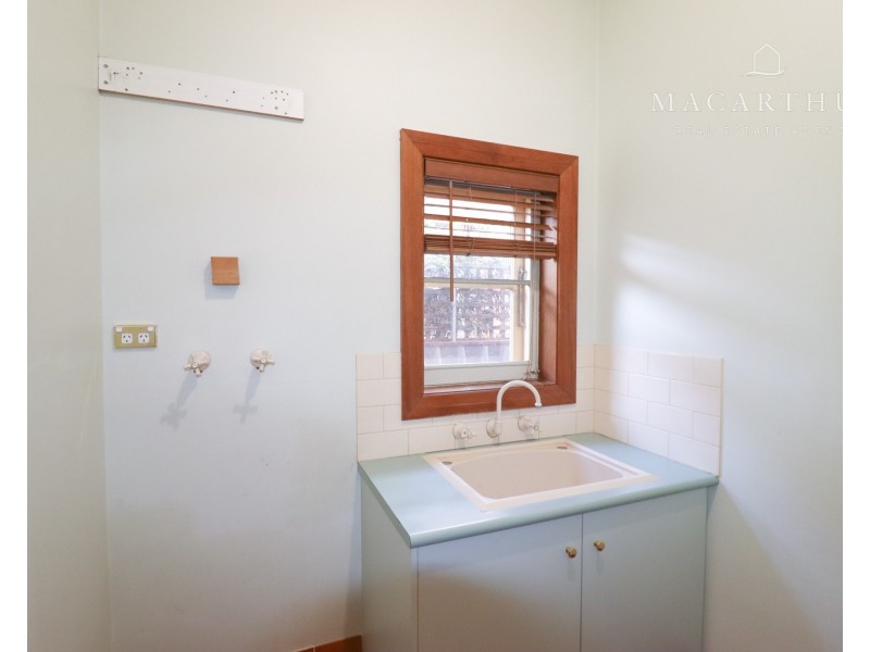 70 Thorne Street, Wagga Wagga NSW 2650