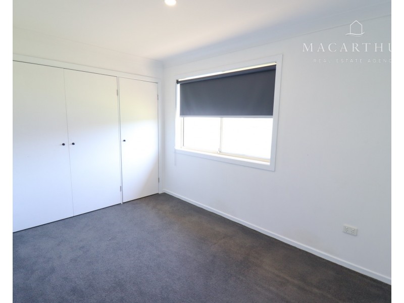 77 Dalman Parkway, Glenfield Park NSW 2650