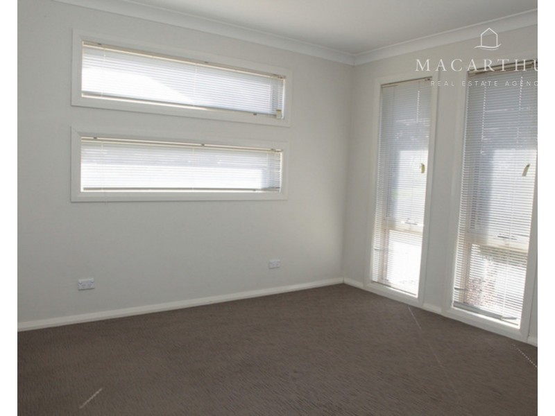 1/31 Barrima Drive, Glenfield Park NSW 2650