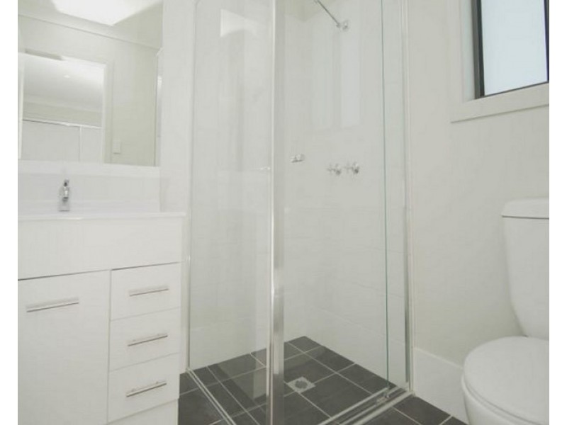 2/57 Coppabella Drive, Gobbagombalin NSW 2650