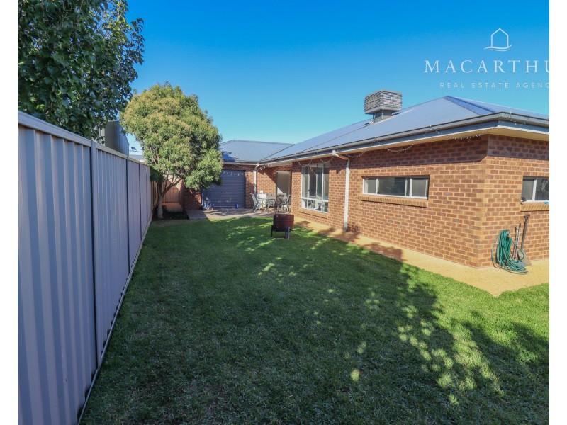 23 Charlton Street, Boorooma NSW 2650