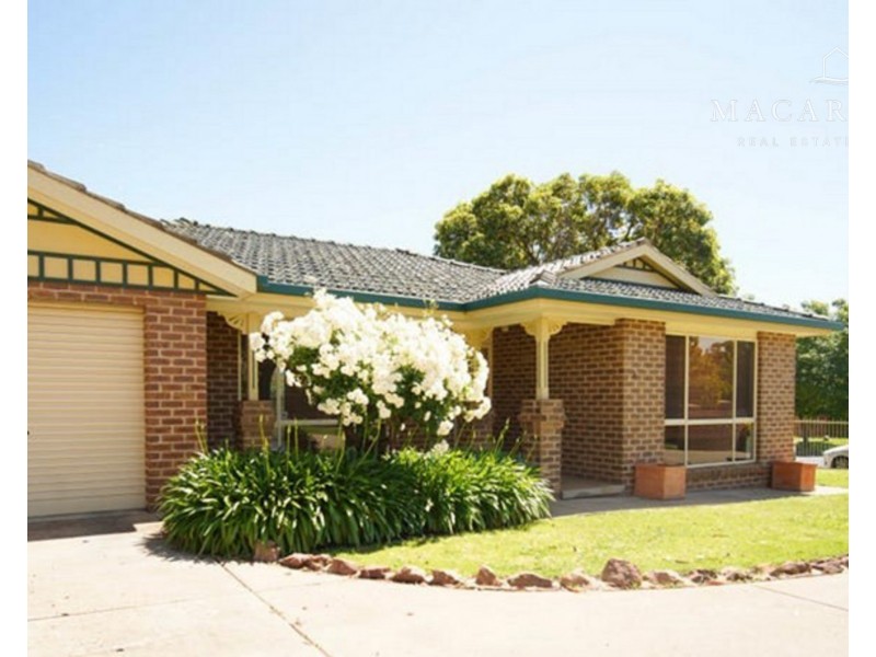 8/95 Balleroo Crescent, Glenfield Park NSW 2650