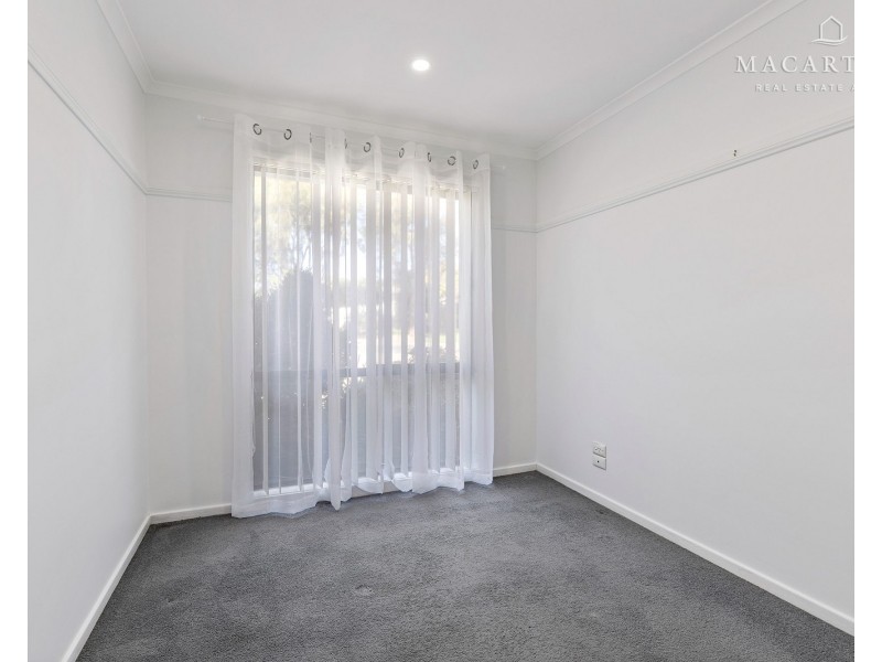 10 Crisp Drive, Ashmont NSW 2650