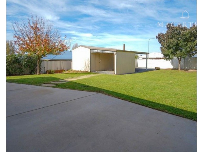 4 Alma Crescent, Estella NSW 2650