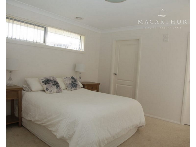 3/15 Murndal Place, Bourkelands NSW 2650