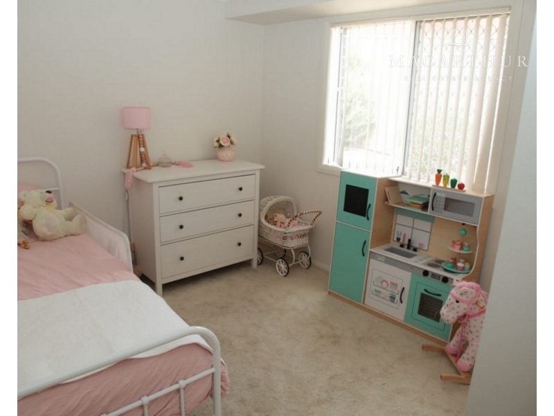 3/15 Murndal Place, Bourkelands NSW 2650