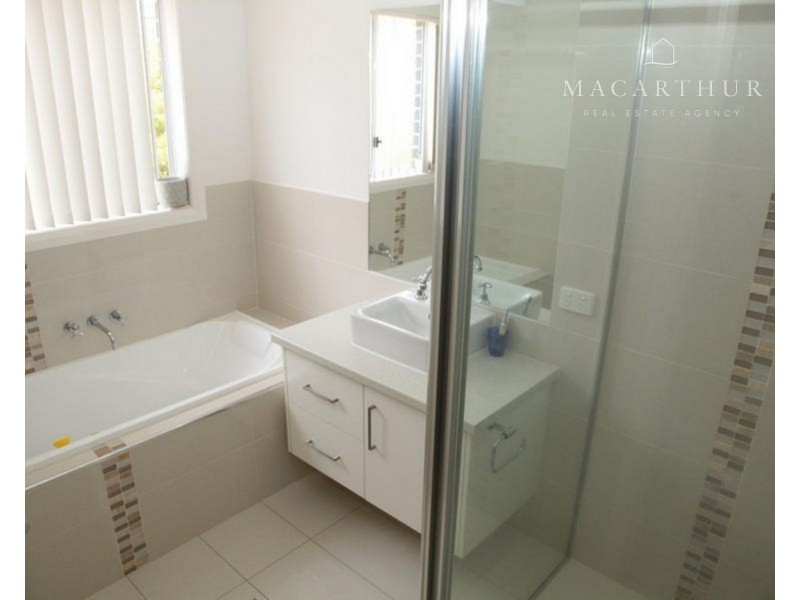 3/15 Murndal Place, Bourkelands NSW 2650