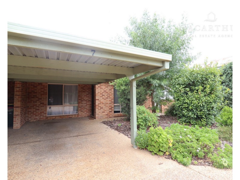 7/8 Bulolo Street, Ashmont NSW 2650