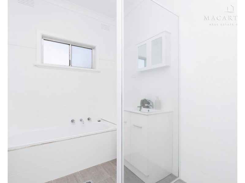 12 Ziegler Avenue, Kooringal NSW 2650