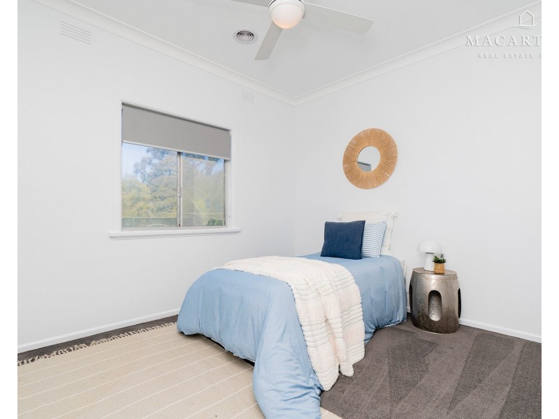 12 Ziegler Avenue, Kooringal NSW 2650